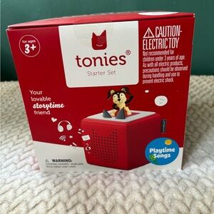 TONIES STARTER SET NWT RED